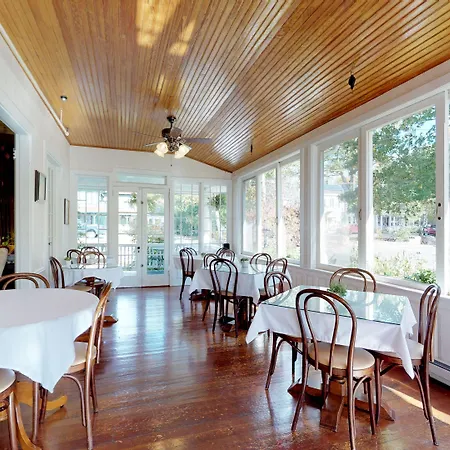 Holbrook House-3